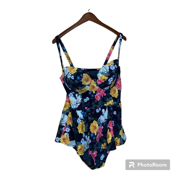 Torrid wings & floral peplum vixen collection swimsuit \ plus size 2x - Picture 1 of 10